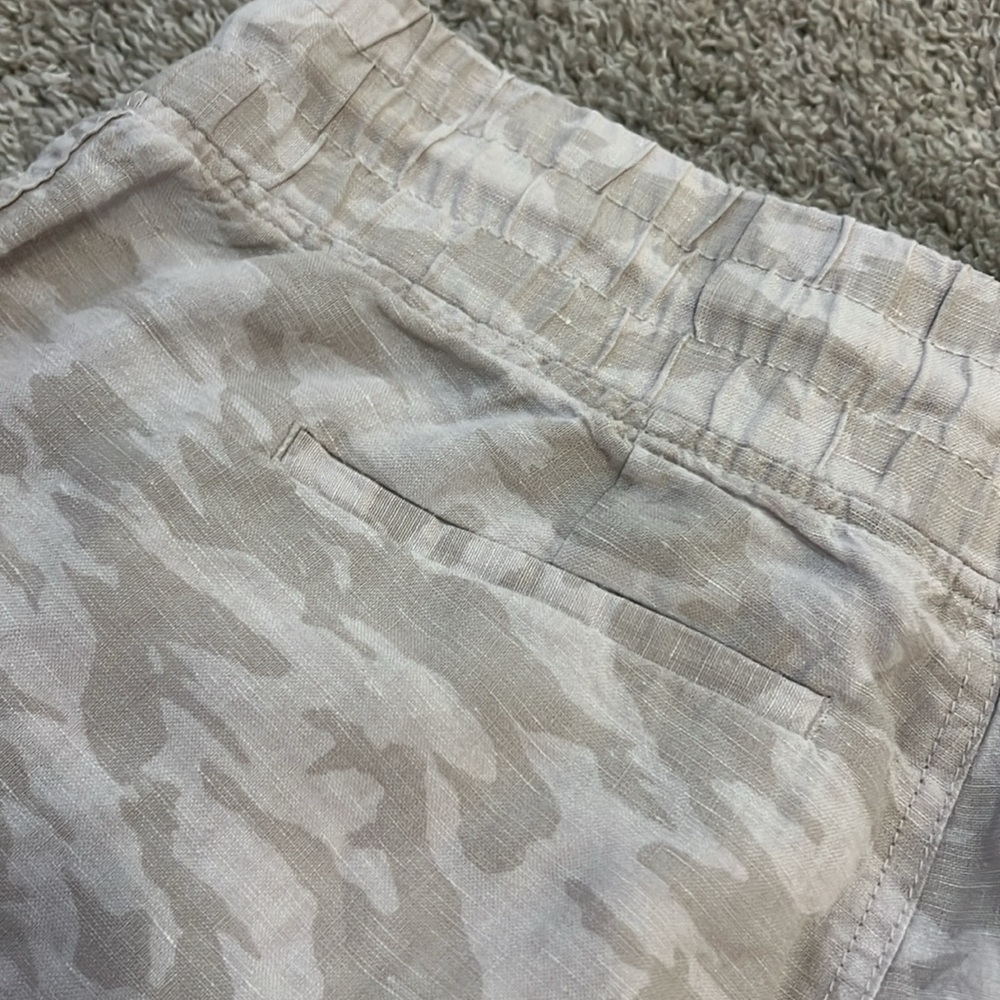 Athleta Light Gray Camo Jogger Pants - Picture 12 of 16